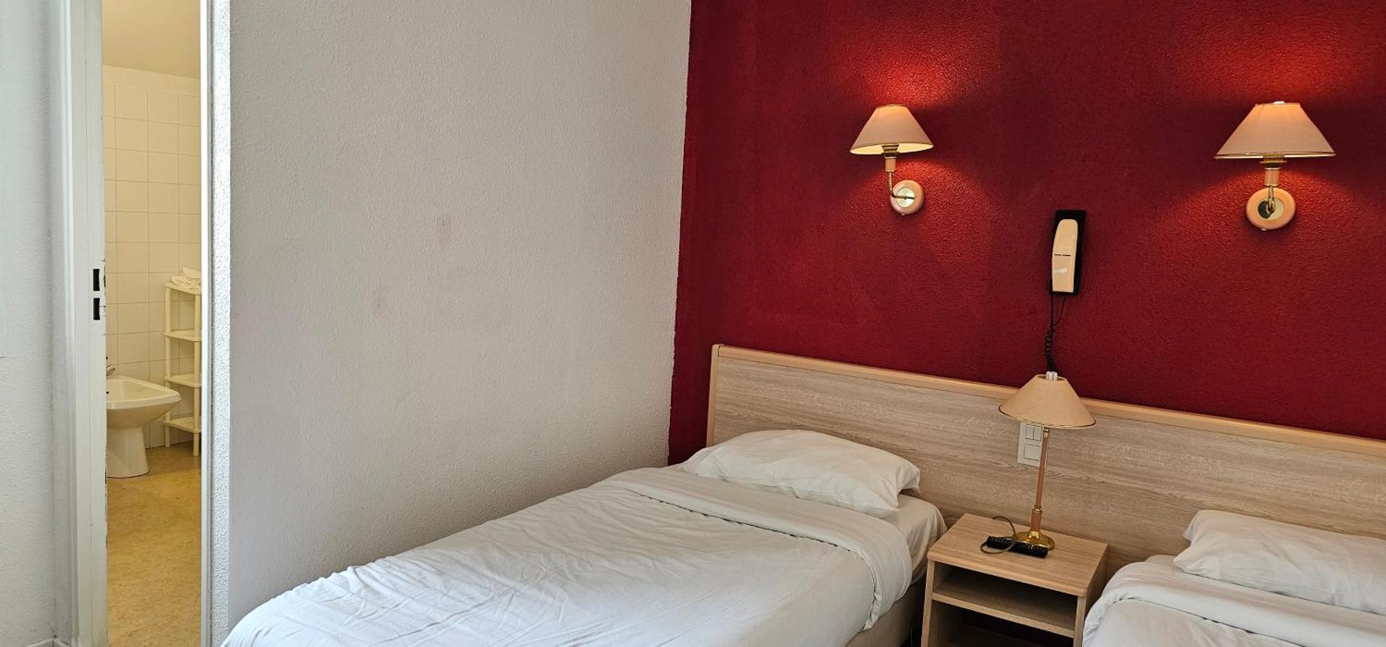 Hotel Coerona لورد المظهر الخارجي الصورة